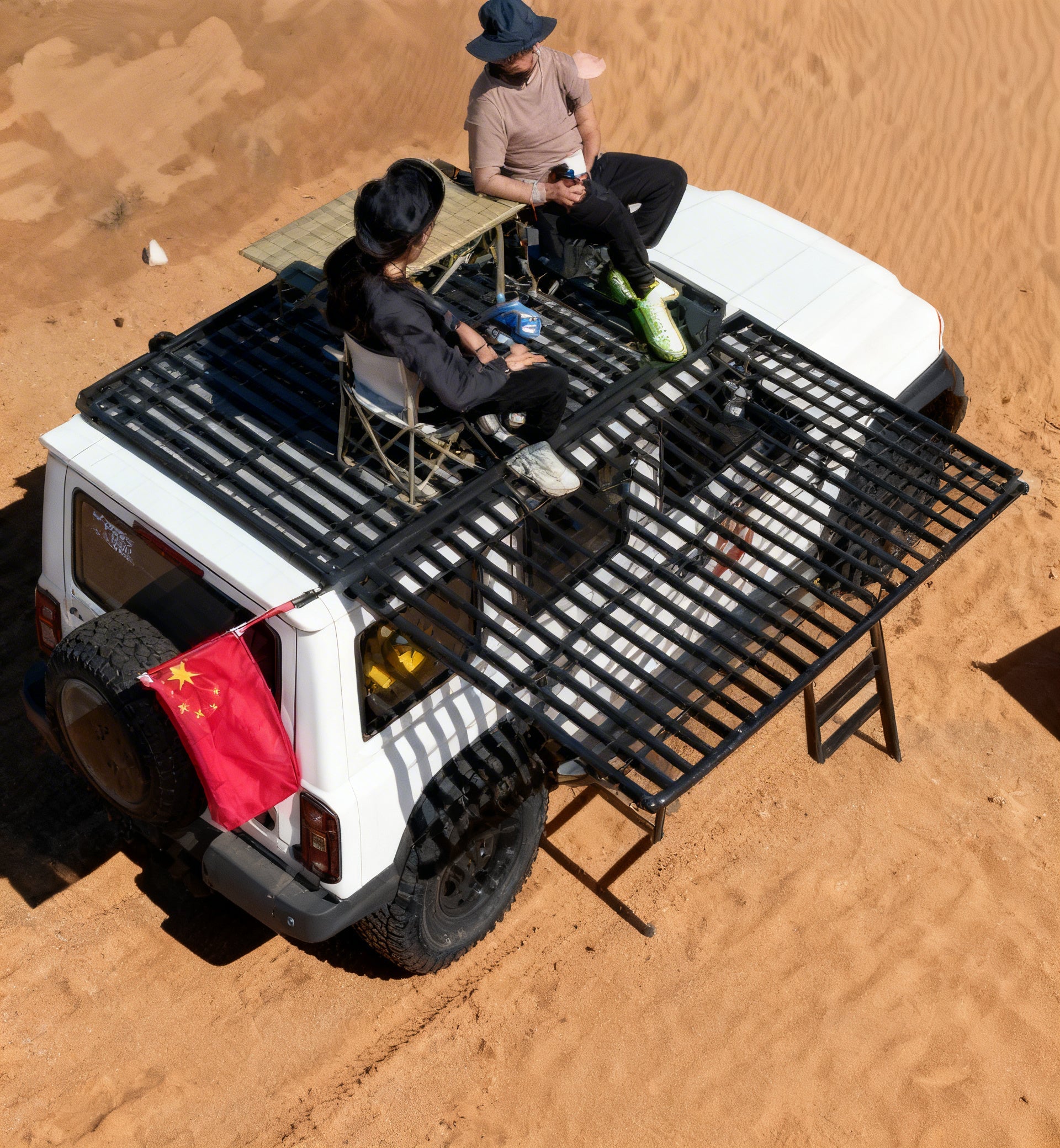 Off-Road Folding Roof Rack With Side Ladder